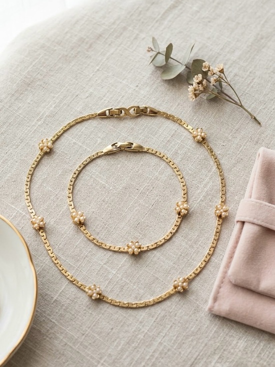 Jewelry - Vintage Floral Station Necklace & Bracelet Set Gold Tone